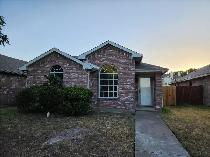 505 Monarch Drive, Lancaster, TX 75146