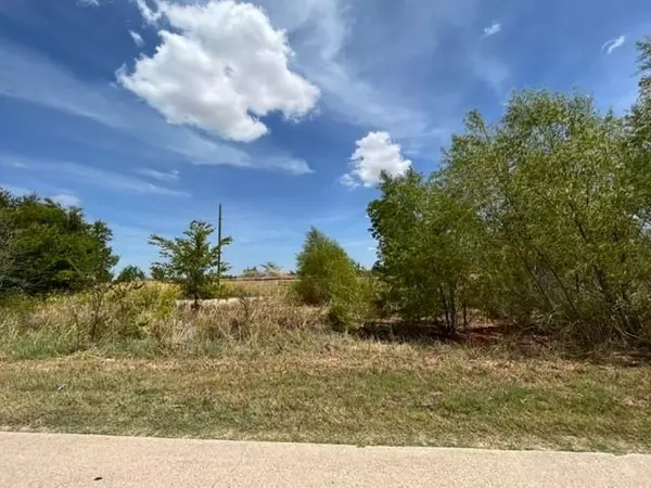 8801 Navarro Road, Corsicana, TX 75109