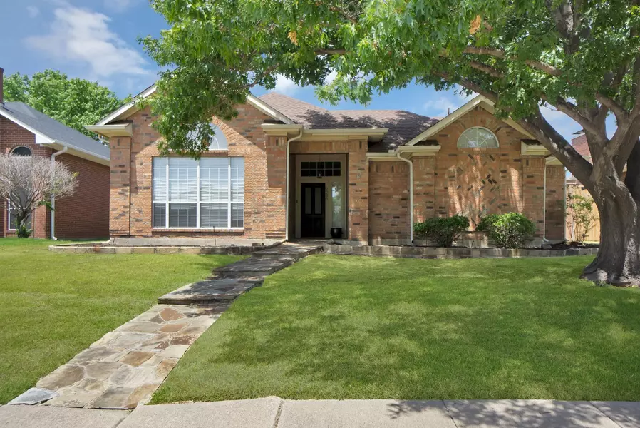 2035 Hearthstone Drive, Carrollton, TX 75010