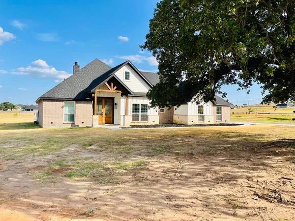 2009 Meadows Lane, Poolville, TX 76487