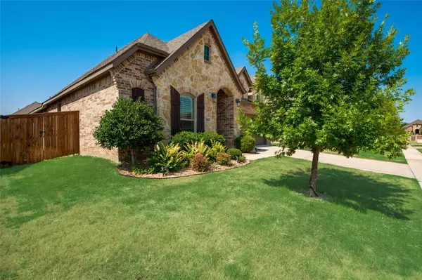 Arlington, TX 76001,2814 Twin Ridge Drive