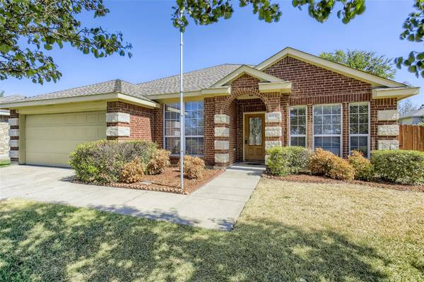 621 Silverleaf Court, Royse City, TX 75189