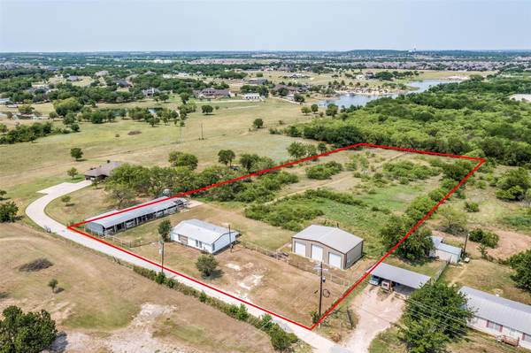 500 County Road 1021,  Burleson,  TX 76028