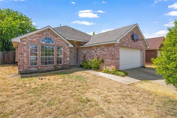 709 Nelson Drive, Cedar Hill, TX 75104