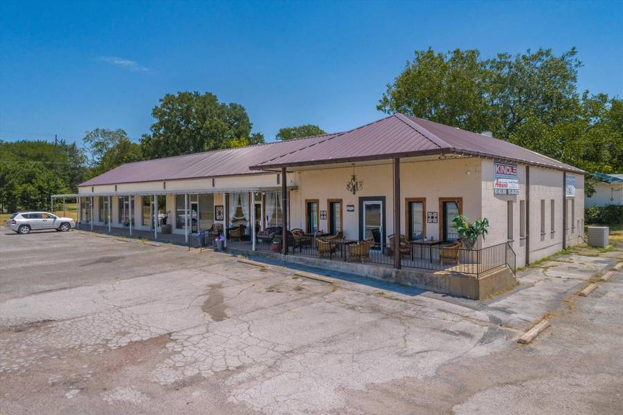 101 E Grand Plaza #80, Grand Saline, TX 75140