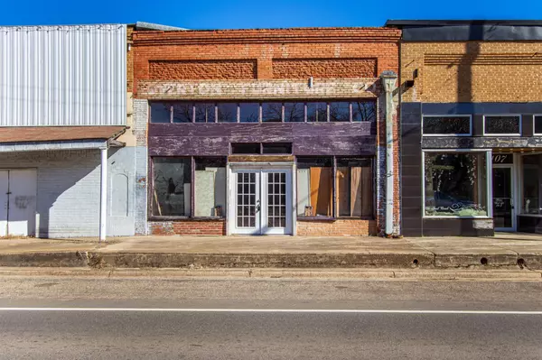 Overton, TX 75684,105 S Commerce Street