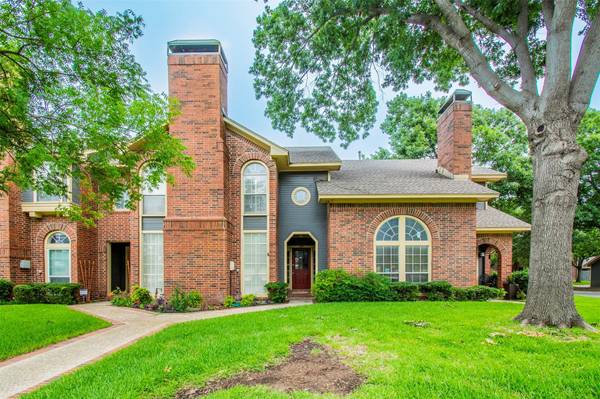 236 Cobblestone Row, Denton, TX 76207