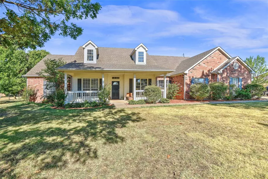 733 Peggy Lane, Gunter, TX 75058