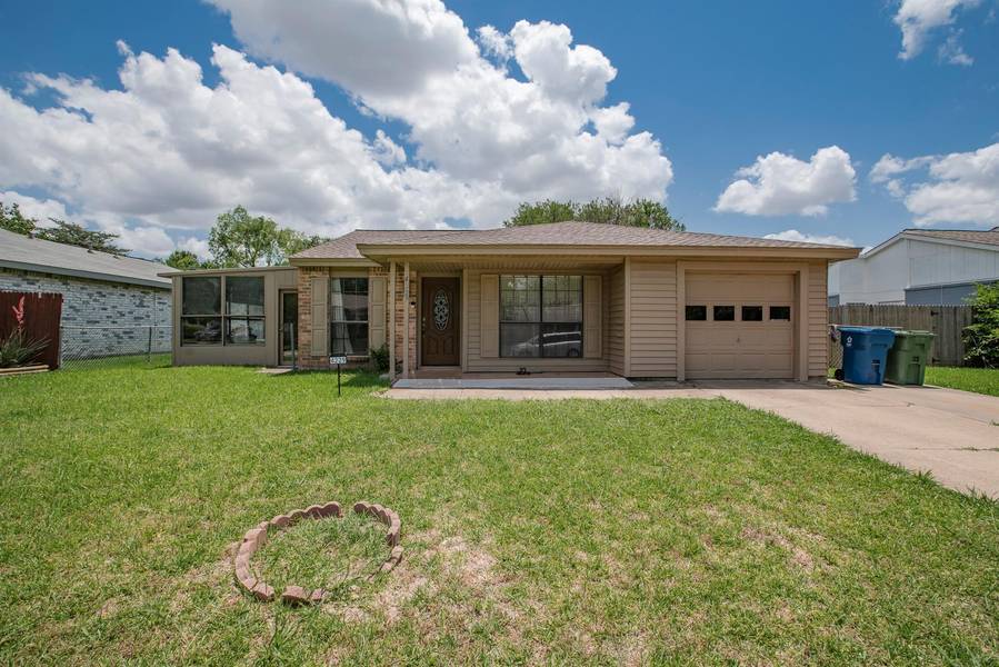 4229 Malone Avenue, The Colony, TX 75056