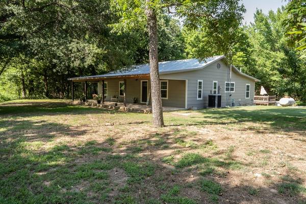 3977 County Road 2295, Telephone, TX 75488