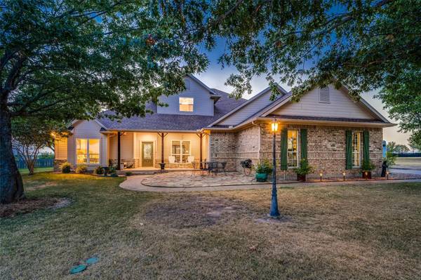 673 Peggy Lane, Gunter, TX 75058