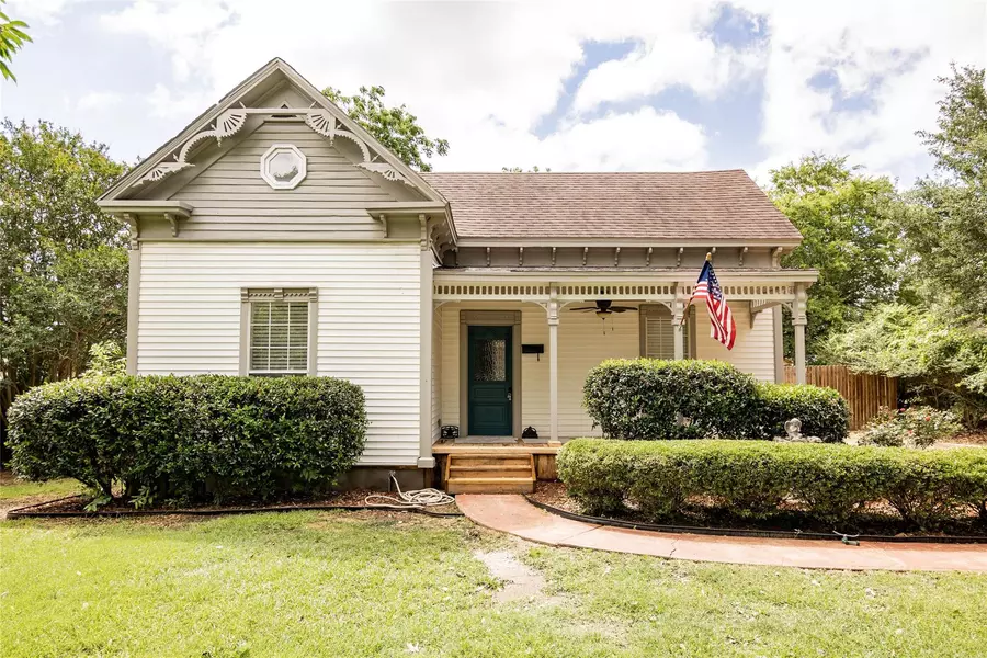 202 NE 5th Street, Hubbard, TX 76648