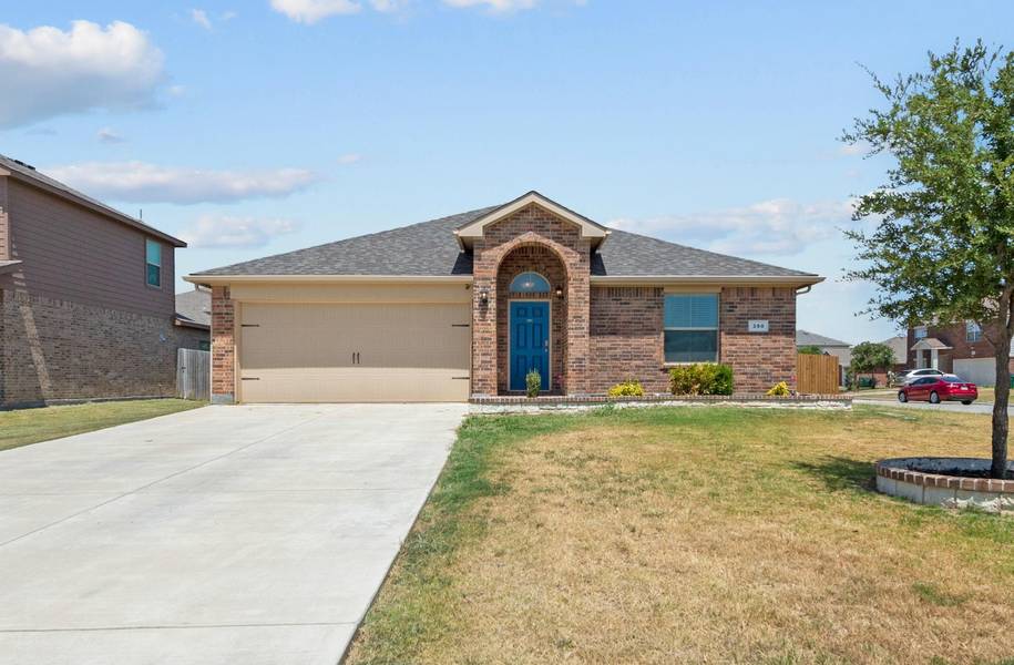 390 Saratoga Drive, Ponder, TX 76259