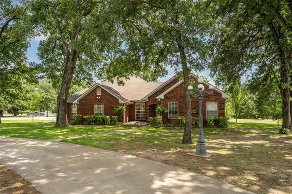 10627 County Road 4022, Kemp, TX 75143