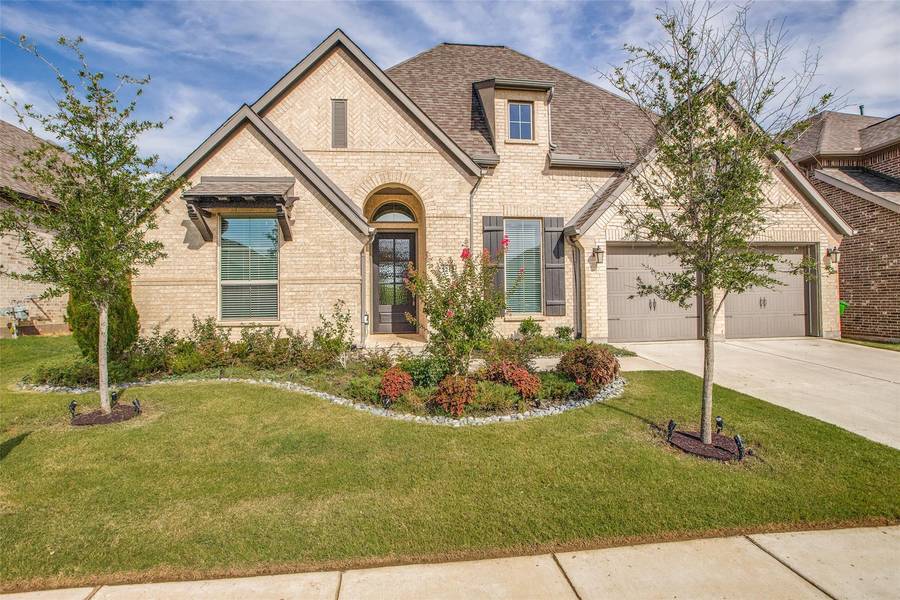 1212 Bluestem Drive, Aubrey, TX 76227