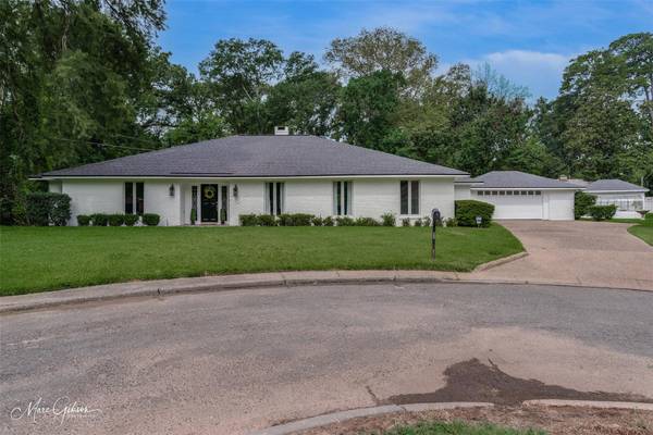 413 Trinity Circle, Shreveport, LA 71106