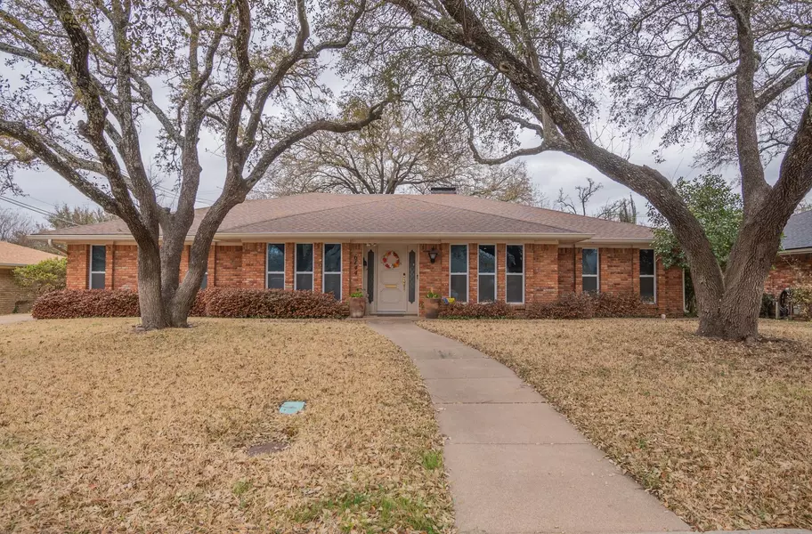 6144 Whitman Avenue, Fort Worth, TX 76133