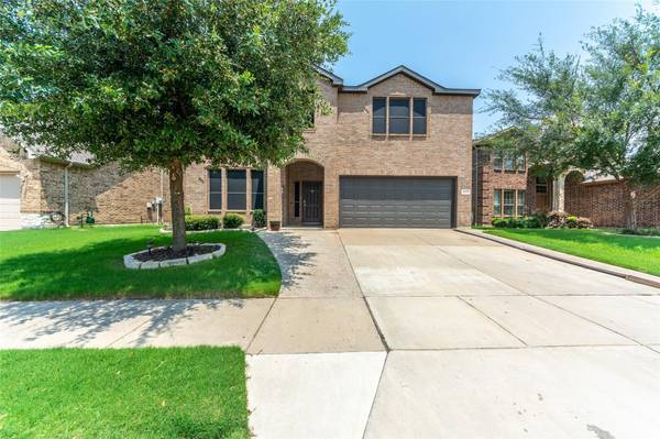 921 Lake Grove Drive, Little Elm, TX 75068