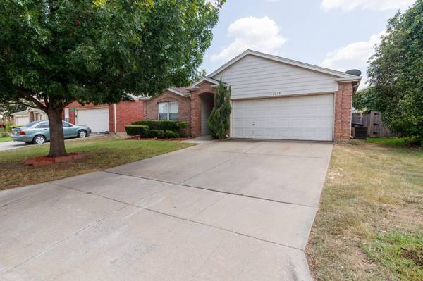 8059 Southern Pine Way, Fort Worth, TX 76123