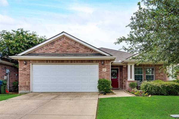 2008 Crosby Drive, Forney, TX 75126