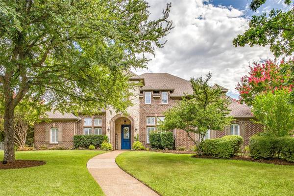 907 Country Club Drive, Heath, TX 75032