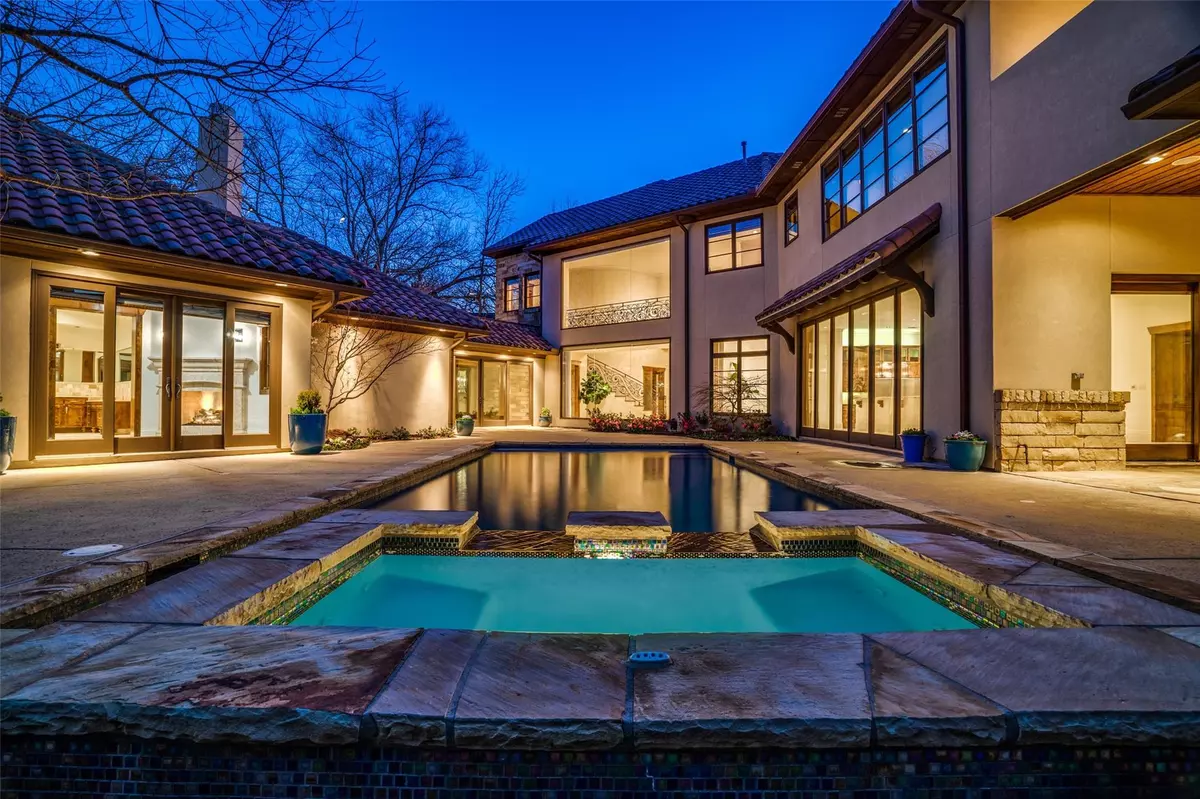 Dallas, TX 75248,8 Green Park Drive