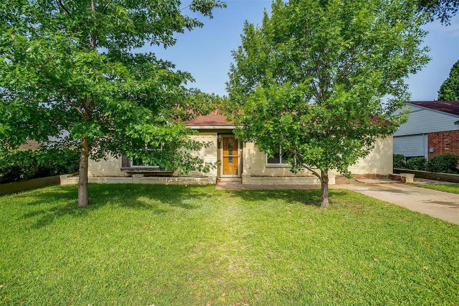 5649 Whitley Road, Haltom City, TX 76148