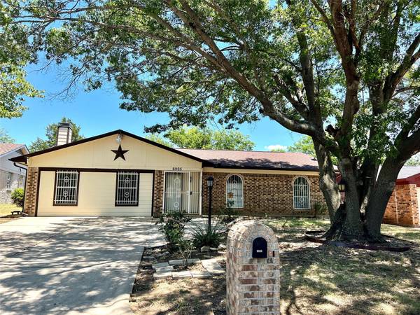 6905 Stephens Hill Road, Forest Hill, TX 76140