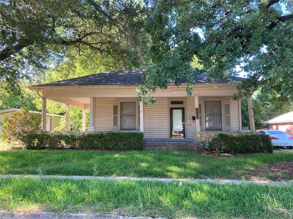 2355 Bonham Street, Paris, TX 75460