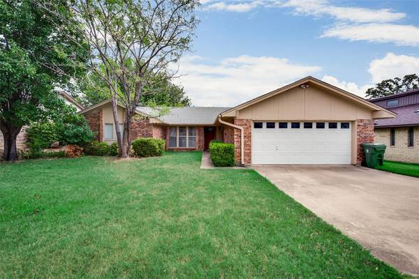 3819 Wrentham Drive, Arlington, TX 76016