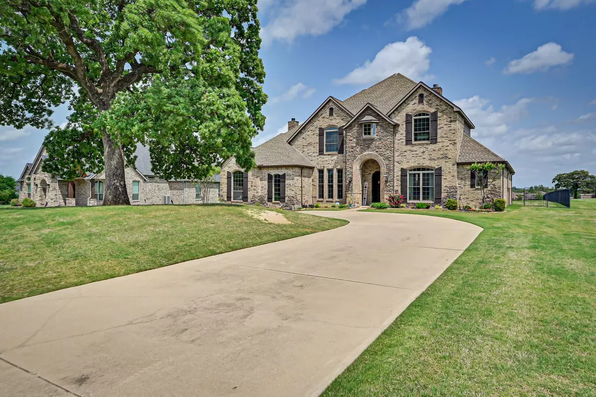 Burleson, TX 76028,8305 Preserve Oaks Drive