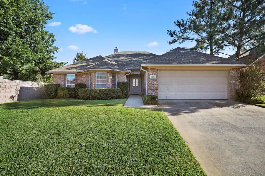 3101 Creekwood Court, Bedford, TX 76021