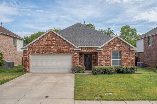 1129 Whispering Trail Circle, Lewisville, TX 75067