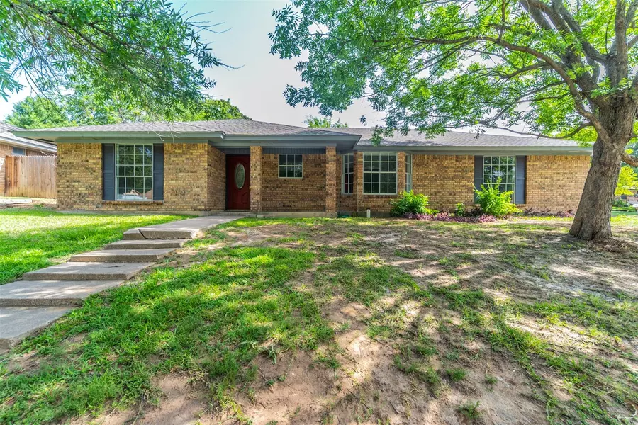 5915 Pleasant Hill Drive, Arlington, TX 76016