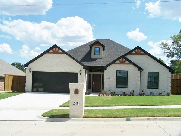 2620 Flora Lane,  Denison,  TX 75020