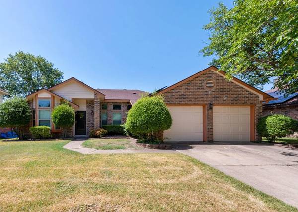 116 Hardin Drive, Arlington, TX 76018