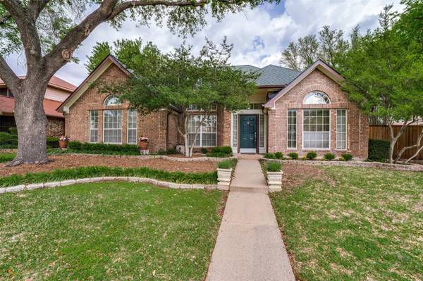 4204 Endicott Drive, Grand Prairie, TX 75052