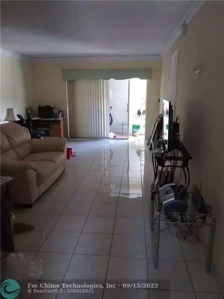 Lauderhill, FL 33319,3521 Inverrary Dr  #308