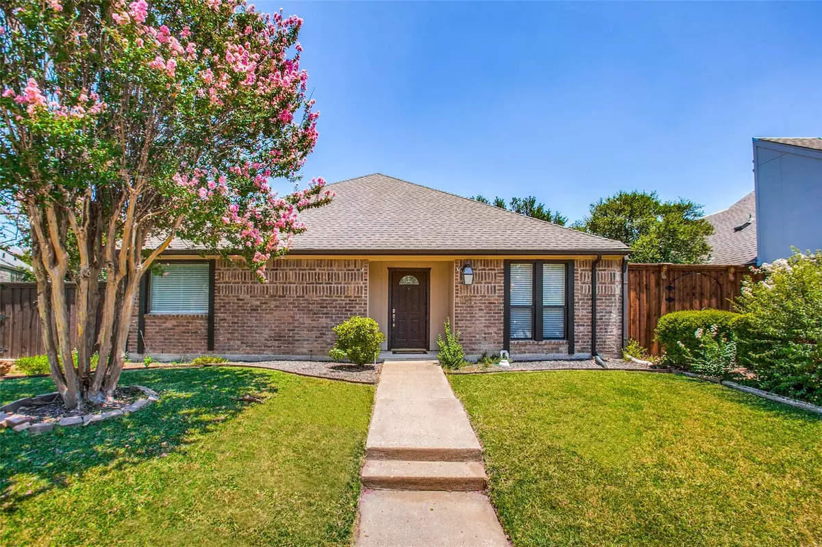 Richardson, TX 75081,1101 Whispering Oaks Lane