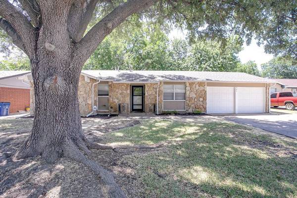 521 Edna Court, Everman, TX 76140