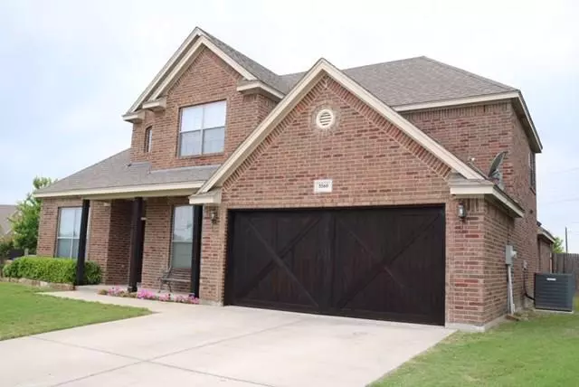 5560 Plata Lane, Benbrook, TX 76126