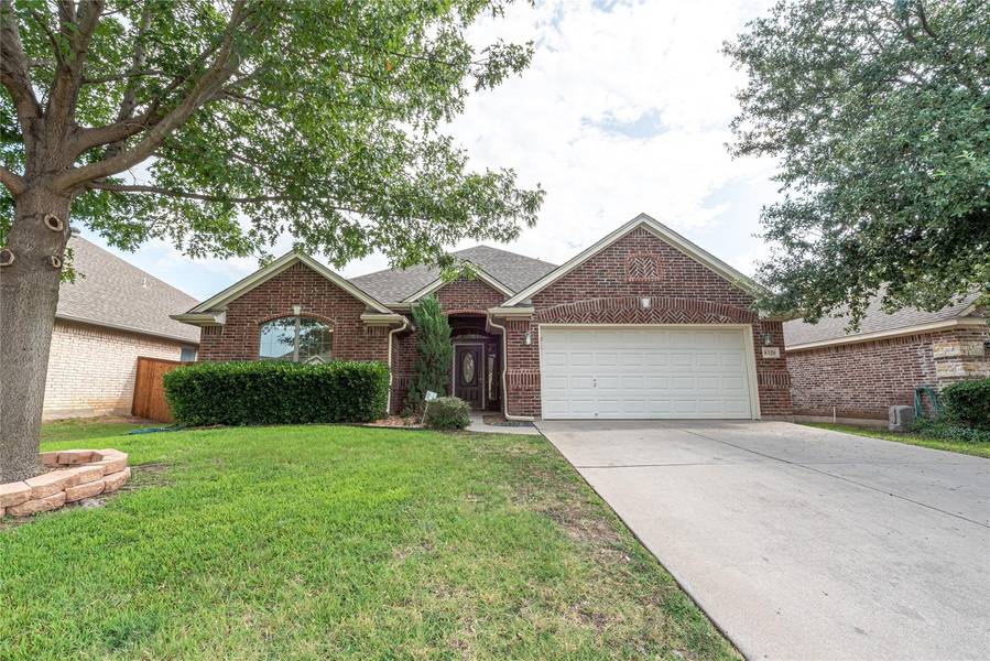 8320 Teja Trail, Benbrook, TX 76126