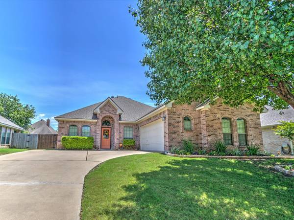 8321 Asta Court, Benbrook, TX 76126