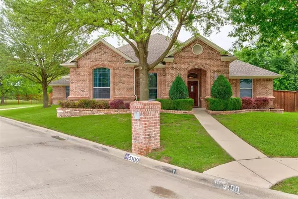 5100 Estrella Lane, Benbrook, TX 76126