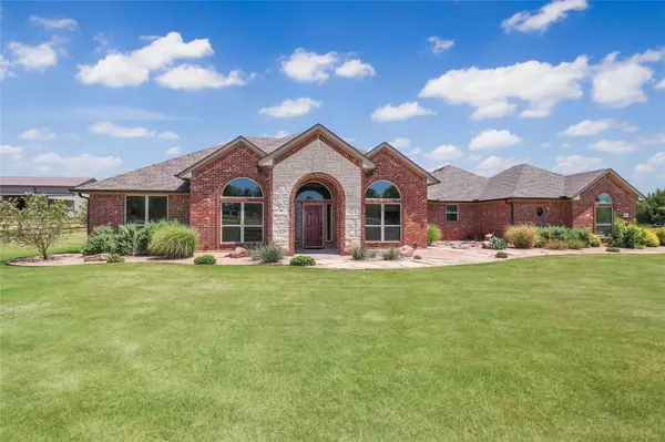 5021 Montgomery Road, Midlothian, TX 76065