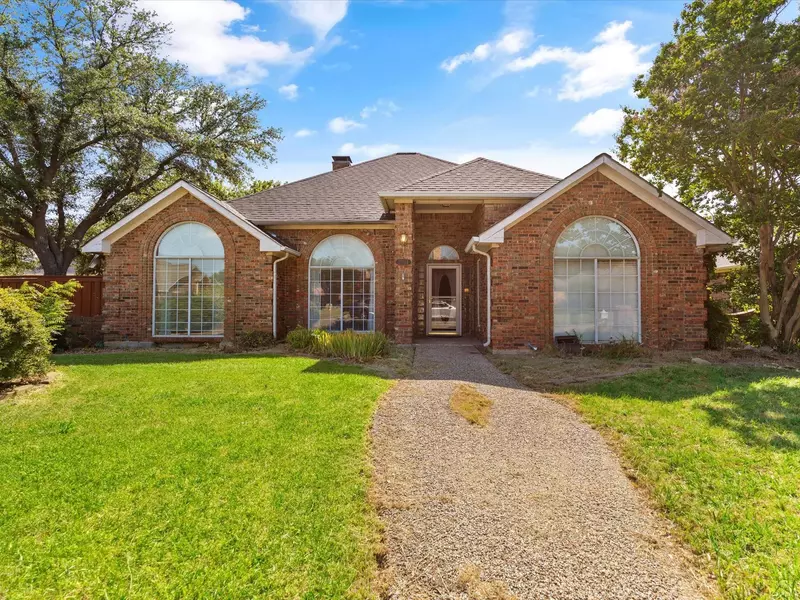 2701 Devonshire Drive, Carrollton, TX 75007