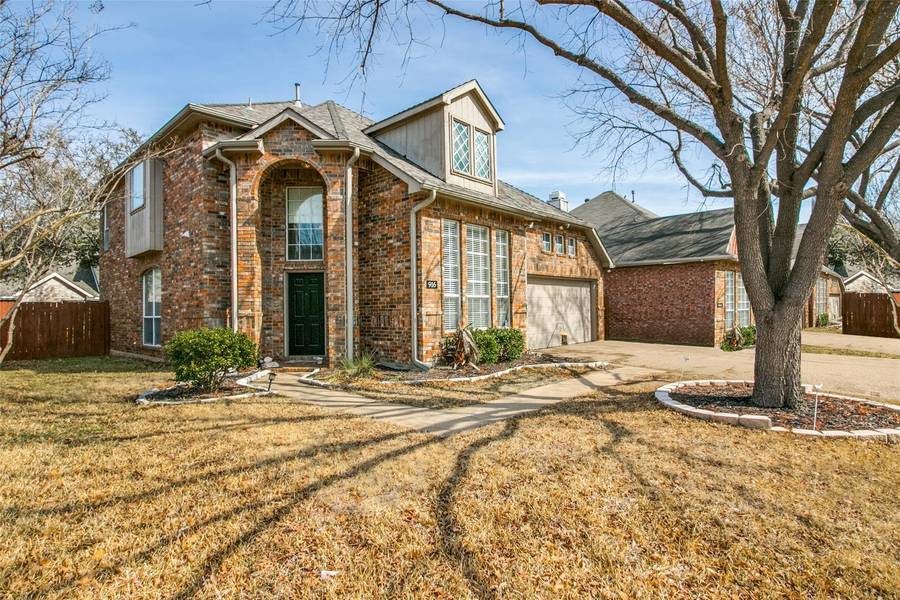 916 Sugarberry Lane, Flower Mound, TX 75028