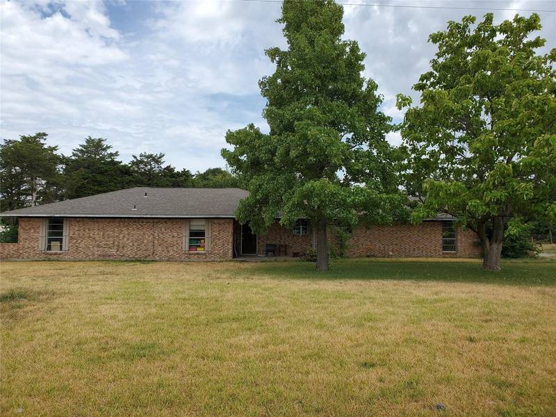 3677 Fm 1568, Campbell, TX 75422