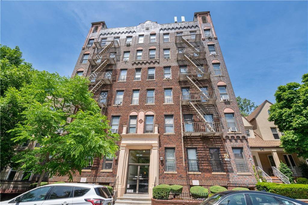 219 78th ST #3G, Brooklyn, NY 11209