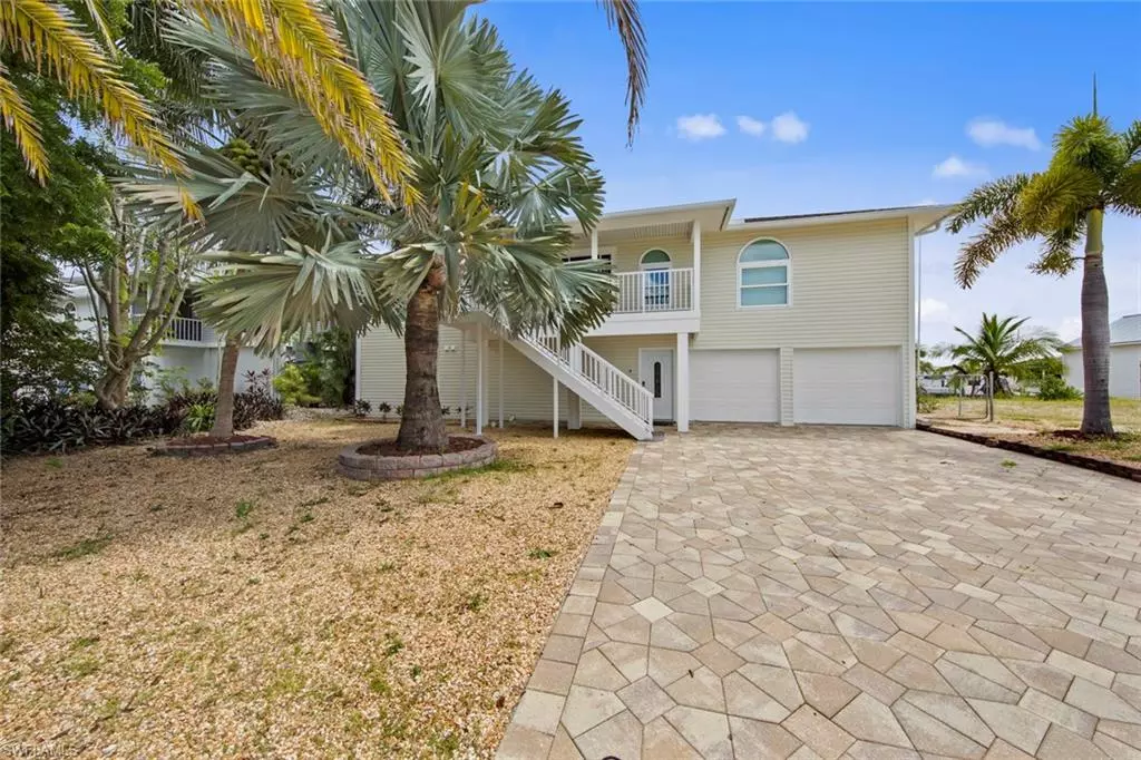 Fort Myers Beach, FL 33931,17801/811 Rebecca AVE